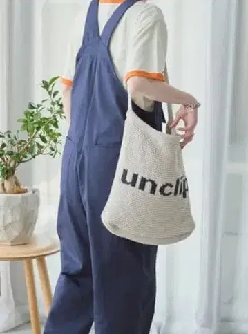 가격 인하! 새상품급 니트 숄더백 unclip 블루