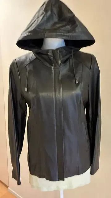 [ 미사용 새상품 ] QVC 후드 부착 양가죽 재킷 여성용 사이즈 L