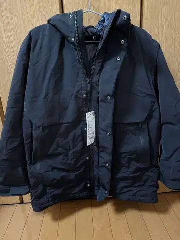 UNIQLO +J 하이브리드 다운 오버 사이즈 후드티 블랙 M 사이즈