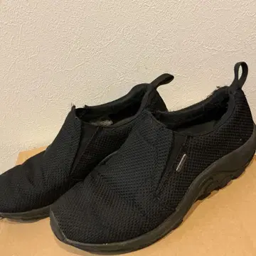 블랙 슬립온 스니커즈 비브람 밑창