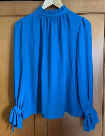 UNITED ARROWS 소매 리본 긴팔 블라우스