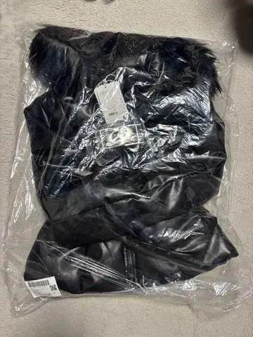 GYDA 2025 GD 벨트 인조 가죽 숏 다운 자켓