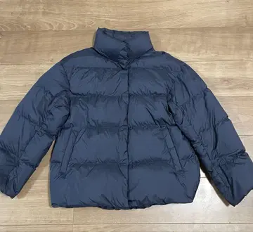 유니클로 울트라 라이트 다운 코쿤 자켓 M