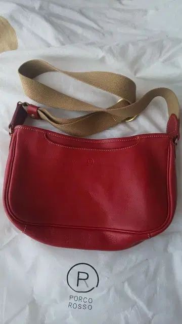 포르코 로쏘 빨간색 가죽 숄더백