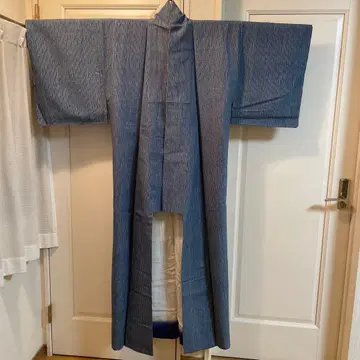 명주? 울? 블루 계열 코몬