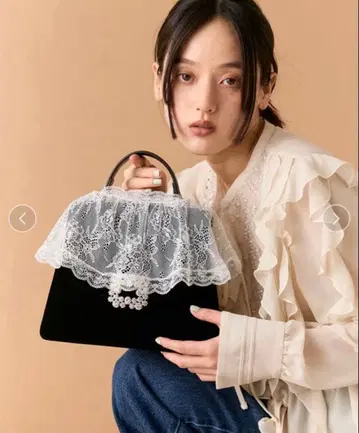 릴리 브라운 2way 레이스 커버 백