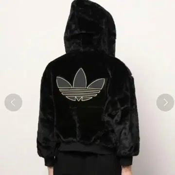 adidas 퍼 자켓 블랙 M