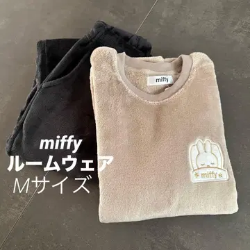 새상품 miffy 미피 복슬복슬 포근포근 룸웨어 상하의 베이지