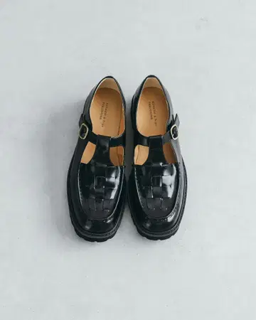 [발가락이 춤추는, 어른의 단짝] 코다와리 밑창의 T스트랩 슈즈