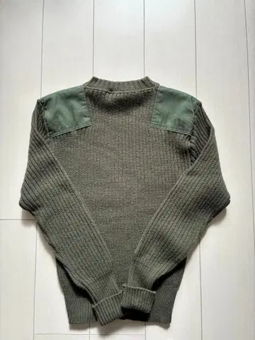 DSCP VALOR COLLECTION 니트 스웨터 올리브 그린 00s