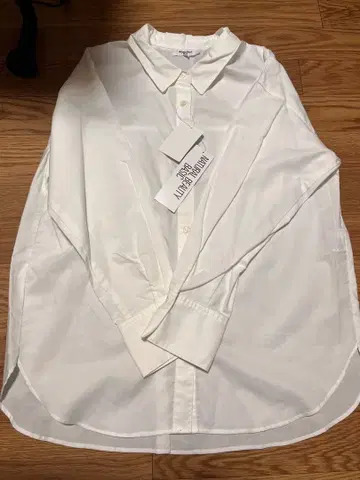 [ 새상품 ] 긴팔 셔츠 NATURALBEAUTYBASIC