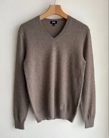 [새상품급] UNIQLO 캐시미어 100% 스웨터 S 베이지