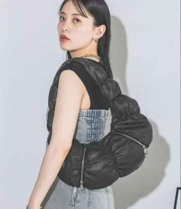 JEANASIS 개더 문 백