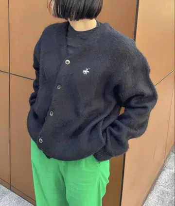 포근포근 소재 블랙 가디건