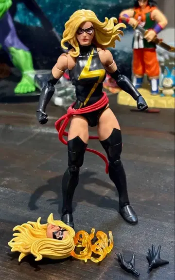 새상품급! 마블 레전드 워버드 피규어