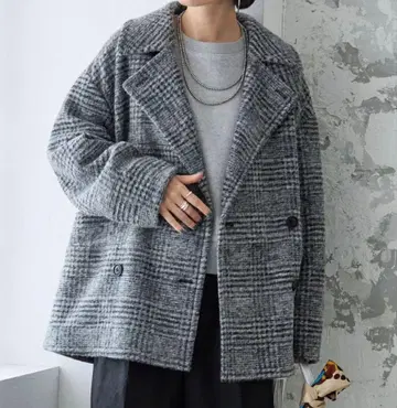 SHIPS 슬라이버 체크 숏 P 코트