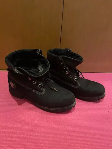 블랙 스웨이드 워크 부츠 하이컷