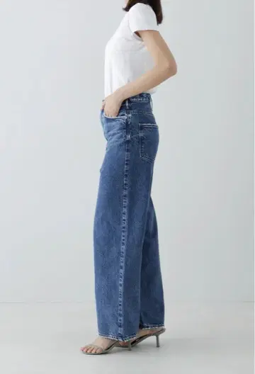 어퍼 하이츠 THE NIECE MID-RISE OASIS 26인치