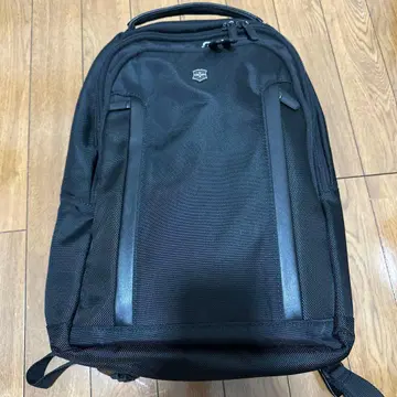 Victorinox 블랙 백팩