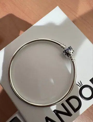 PANDORA 실버 뱅글 팔찌 파란 악센트
