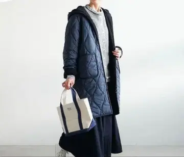 미디우미 퀼팅 후디드 코트