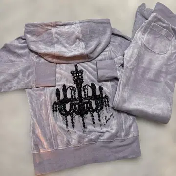 rady L 사이즈 샹들리에 자수 후드 부착 셋업 라벤더