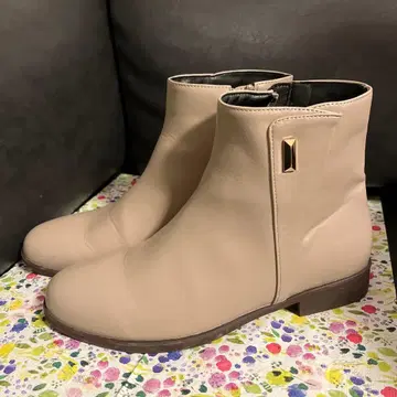 [ 12/16까지의 가격 ] oriental traffic 베이지 부츠