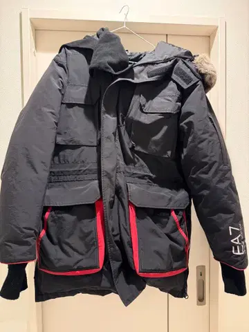 EA7 EMPORIO ARMANI 한겨울 극한 애스펀 시리즈 다운 자켓