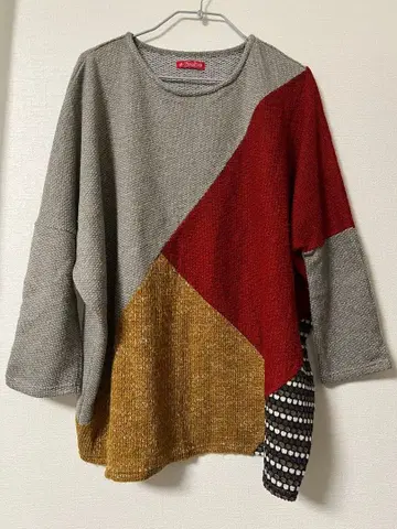 차이하네 긴팔 니트 스웨터