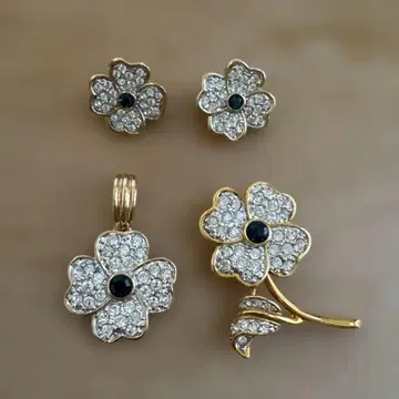 꽃무늬 귀찌 펜던트 탑 브로치 3종 세트