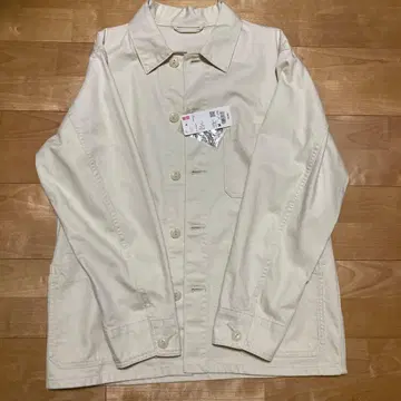 새상품 UNIQLO 화이트 데님 자켓
