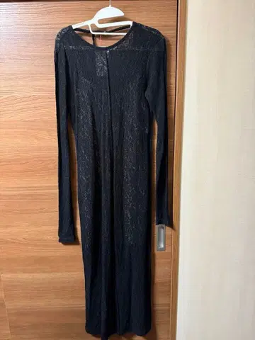 MAISON SPECIAL 블랙 레이스 롱 슬리브 원피스