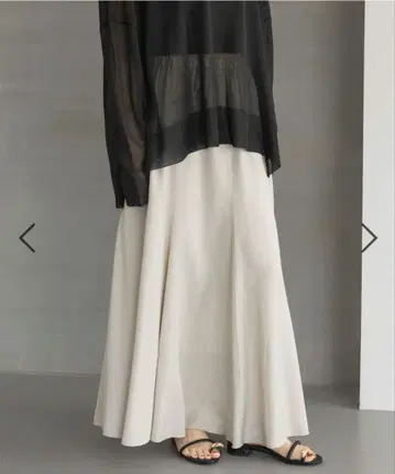 A part by 광택 플레어 스커트