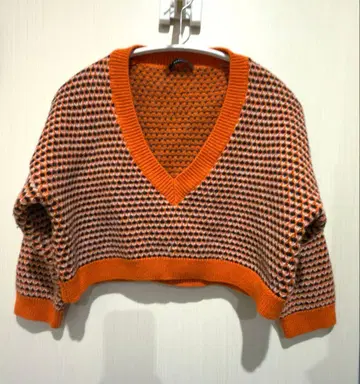 MAX&Co. 울 혼방 니트 스웨터 V넥 숏 기장