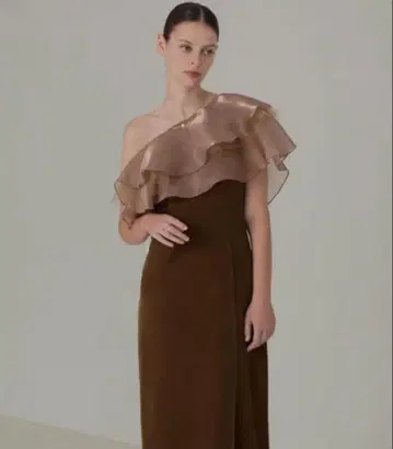 LEJA 비대칭 티어드 프릴 3WAY 벨로아