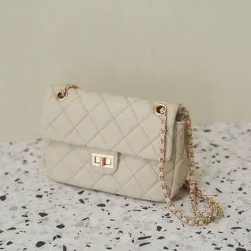 [컨디션 최상] 퀼팅 체인 백 베이지 가죽