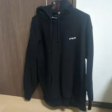 TikTok 블랙 후드티 L 사이즈