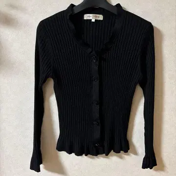 슈퍼 뷰티 가디건 40 / M 블랙 라메 장미 버튼