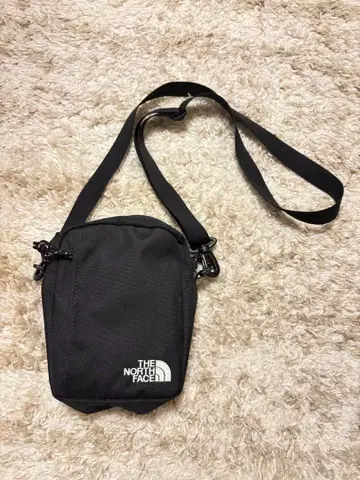 THE NORTH FACE 블랙 숄더백