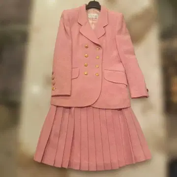 RENA LANGE 핑크 트위드 수트