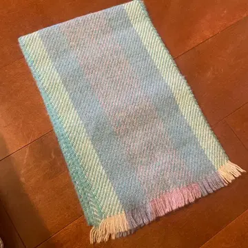 파랑과 핑크 스트라이프 머플러