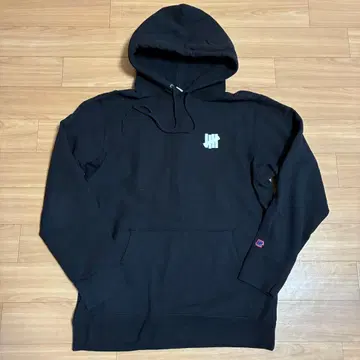 UNDEFEATED 후드티