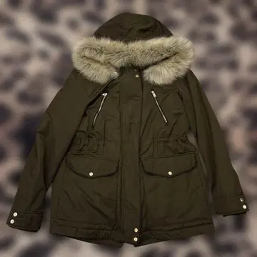 ZARA 퍼 달린 올리브 모즈 코트