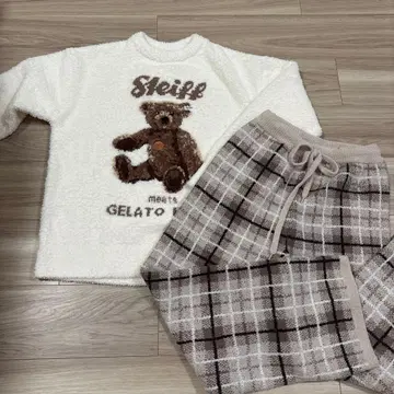gelatopique Steiff 풀오버 & 체크 무늬 롱 팬츠 세트