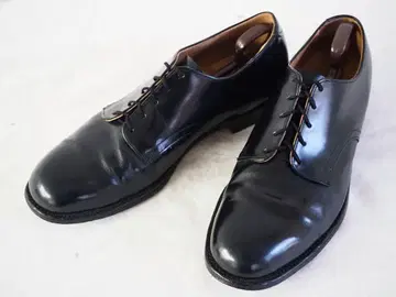 70s Service shoes made by Genesco Inc.