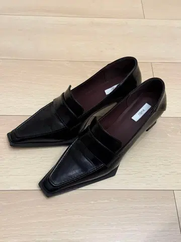 EVOL 블랙 펌프스 23.5cm