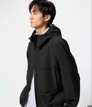 유니클로 윈드프루프 후드티 L