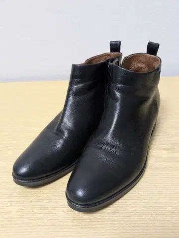 마가렛호웰 아이디어 22.5 숏부츠 지퍼