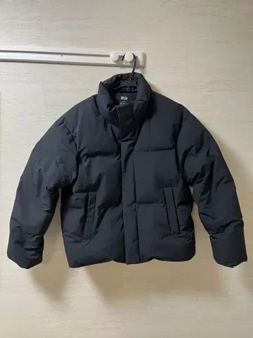 UNIQLO 심리스 다운 자켓 (블랙)