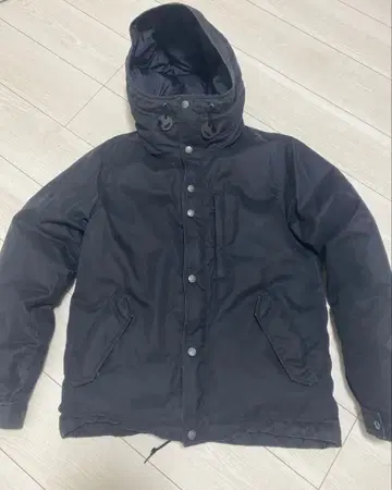 DEUS EX MACHINA 데우스 블랙 다운 자켓